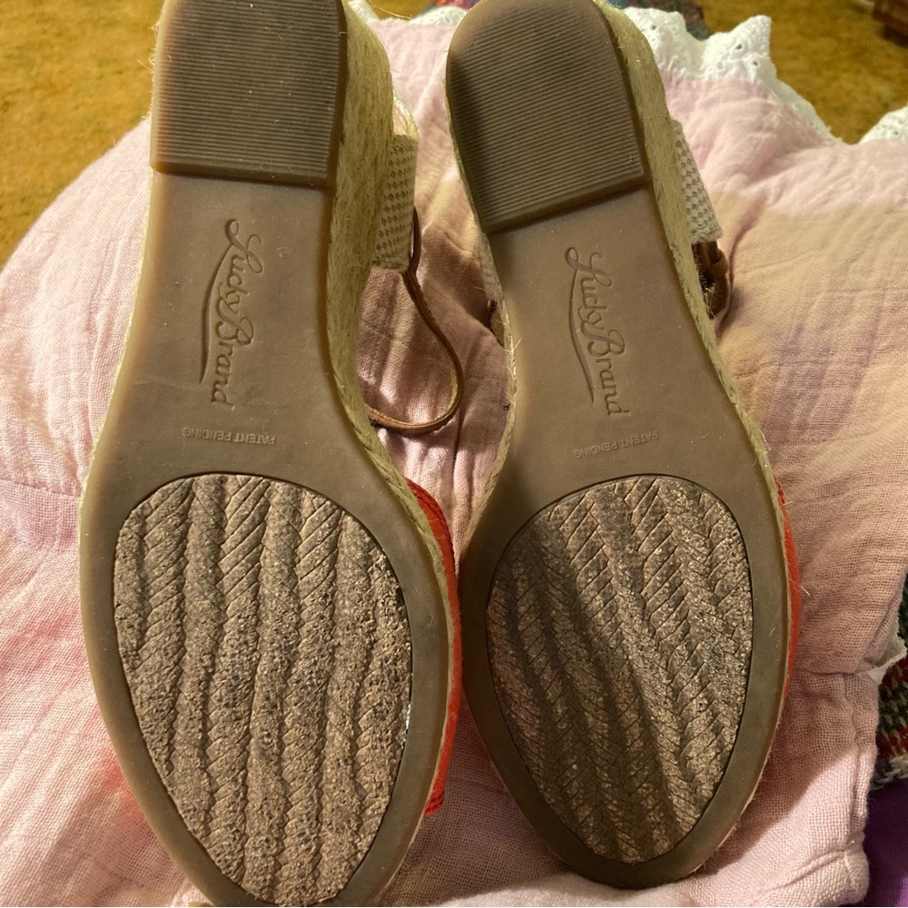 Lucky Brand Kyndra Wedge Espadrille in Coral & Tan US Women’s Size 8.5 M - Picture 10 of 10